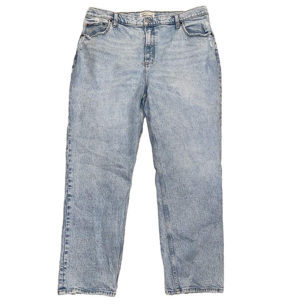 Abercrombie & Fitch 90’s Straight Ultra High Rise Curve Love Light Wash 35 / 20R